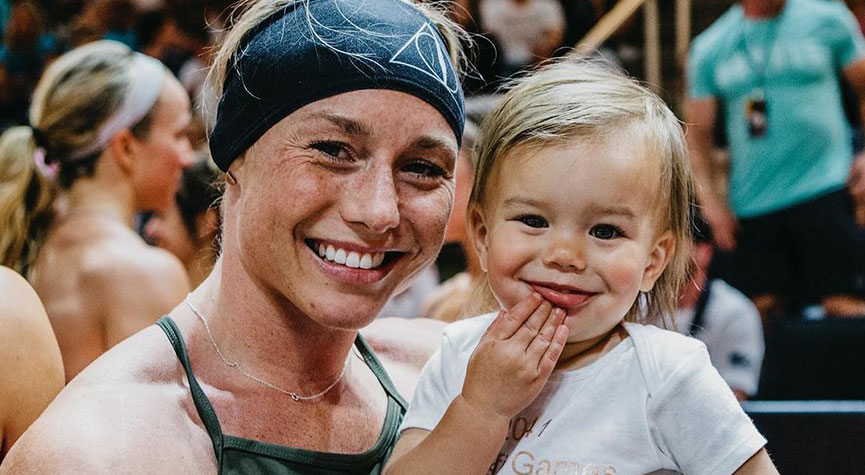 Danielle Dunlap with her daughter Regan at a CrossFit competition